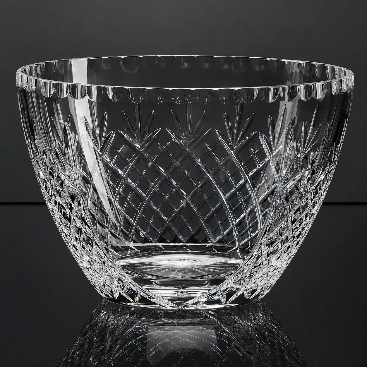 20.5cm Engraved Lead Crystal Panelled Fruit Bowl